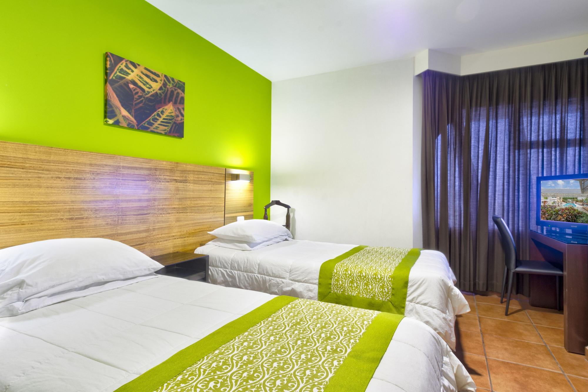 Cristina 4* San Jose (San Jose)