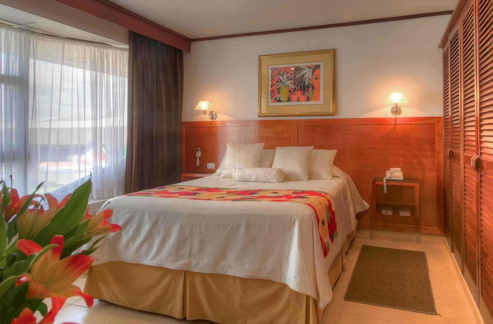 Cristina Hotel
